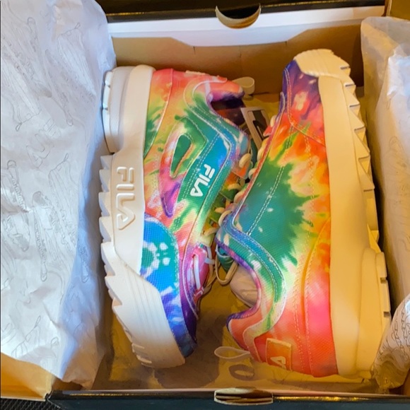 Fila Shoes - Womans fila disrupter brand new